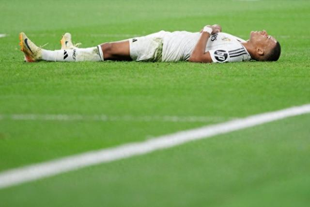 谁是被哈维·阿隆索召唤参加对阵塞尔塔比赛的胡安·马丁内斯？