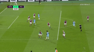 103秒！维尼修斯被取消的点球，创欧冠使用VAR以来最快