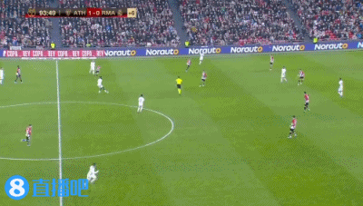 记者：凯恩正在游说英格兰队友格伊，希望他加盟拜仁