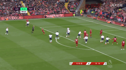 前锋终于找到射门感觉