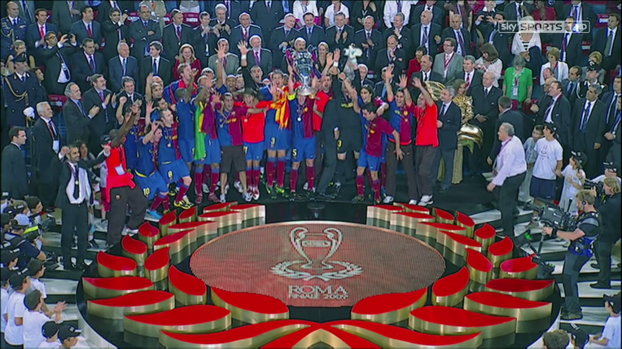 斯帕伊奇庆祝足协杯夺冠：为奖杯感到自豪，更为球队感到骄傲