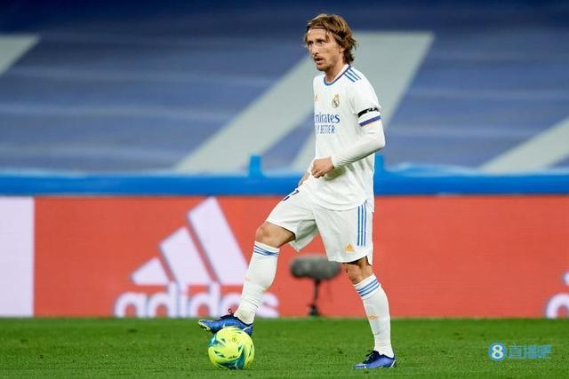 亚泰官方：对刘议阳实施“三停”；此前他被女友控诉出轨、裸聊